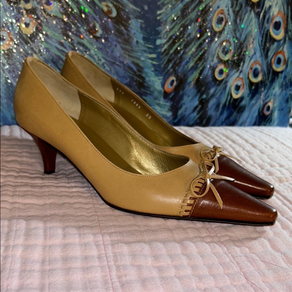 Vicari Size 8 Tan Leather Color Block Kitten Heels